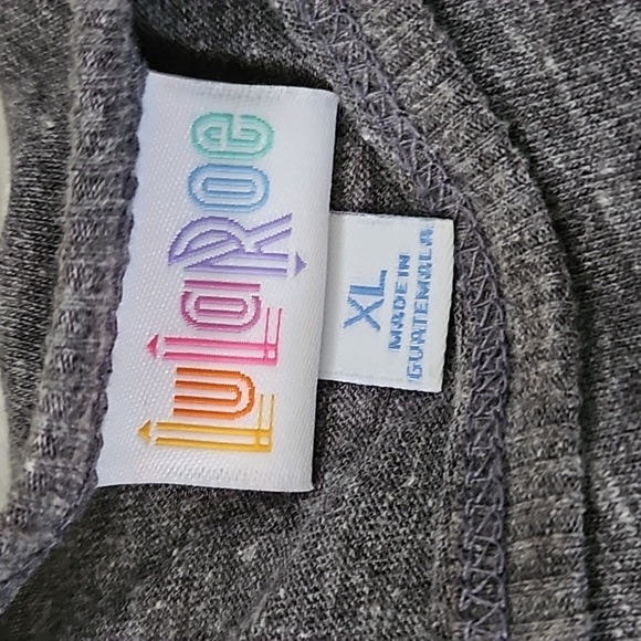 LuLaRoe Randy Gray Body with Blue and Gold Arrow 3/4 Length Sleeves Baseball Tee - Picture 12 of 14